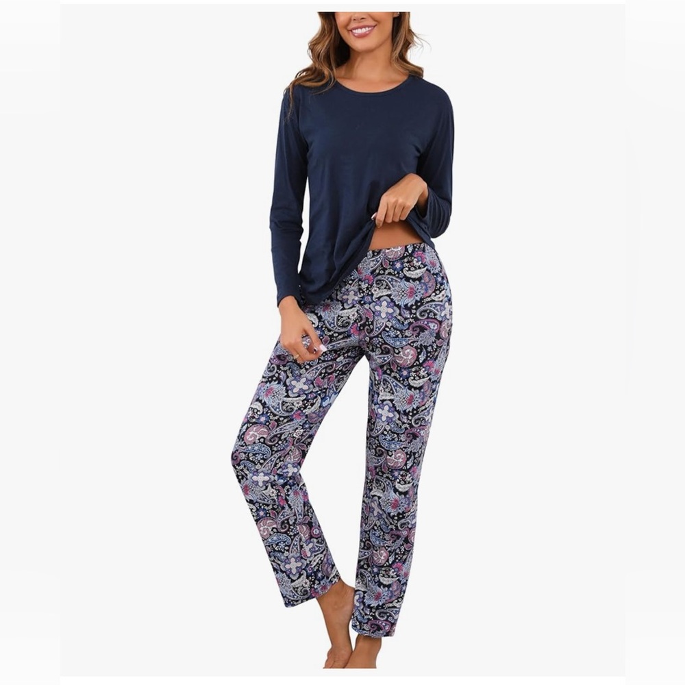 Women's Navy and Paisley Sleepwear Set